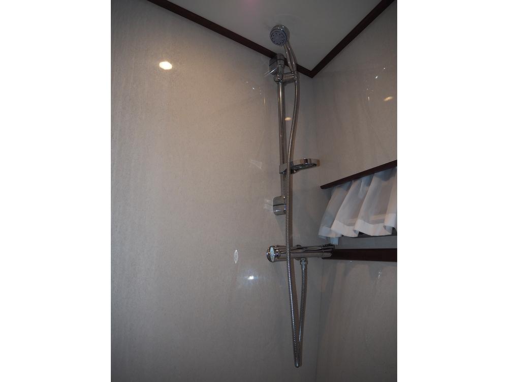 Aft cabin, Accommodation